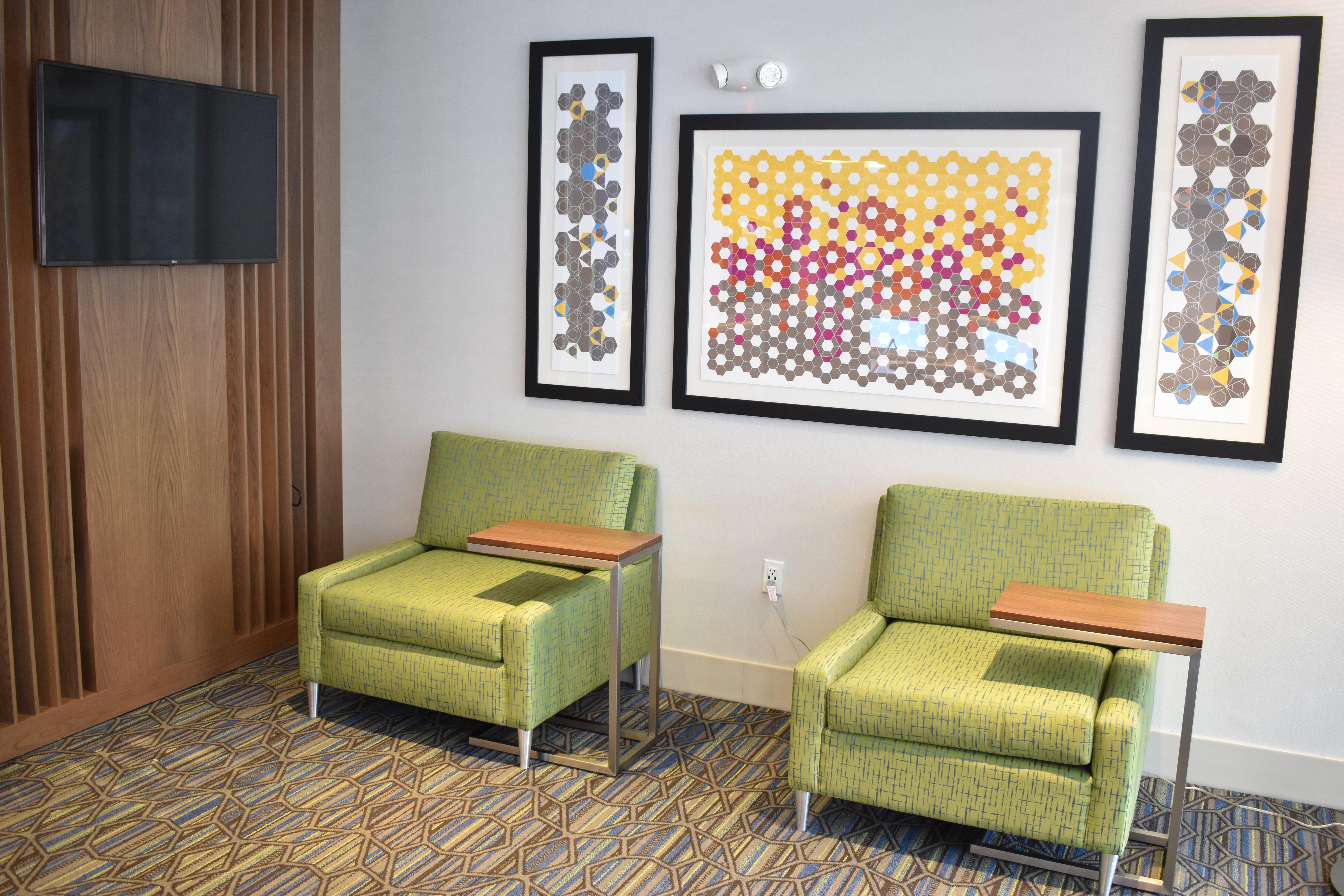 Holiday Inn Express & Suites - Boston South - Randolph By Ihg Екстериор снимка